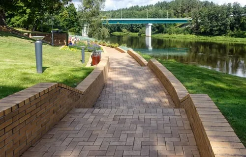 Custom Pavers of the East Coast team at work